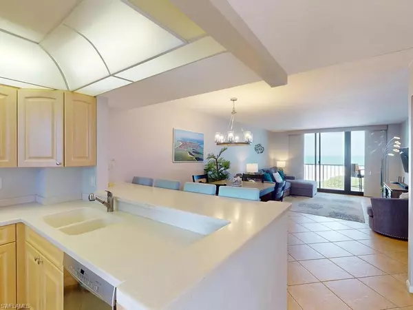 Marco Island, FL 34145,380 Seaview CT #1005