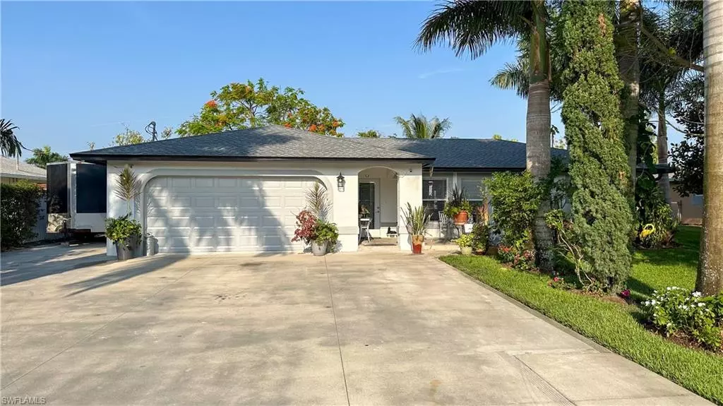 3118 43rd ST SW, Naples, FL 34116