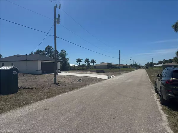 Lehigh Acres, FL 33976,2809 19th ST SW