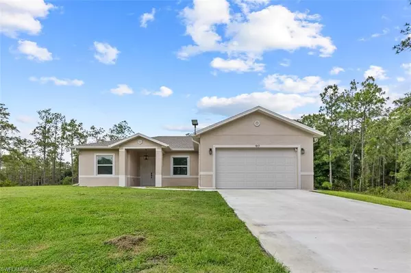 917 Johns AVE, Lehigh Acres, FL 33972