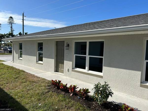 2324-2326 Hoople ST, Fort Myers, FL 33901