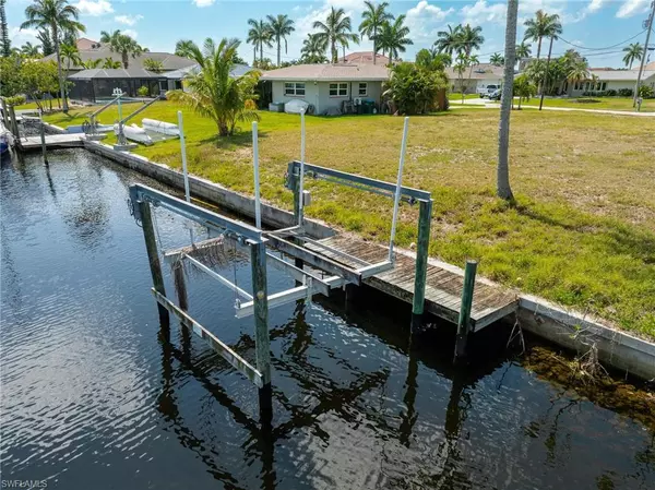 Cape Coral, FL 33904,1713 SE 44th ST