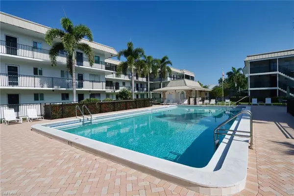 766 Central AVE #119, Naples, FL 34102