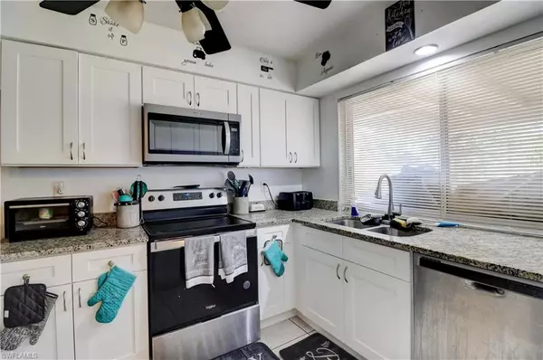 Cape Coral, FL 33904,322 SE 47th ST