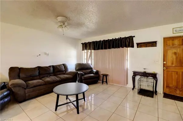 Cape Coral, FL 33904,322 SE 47th ST