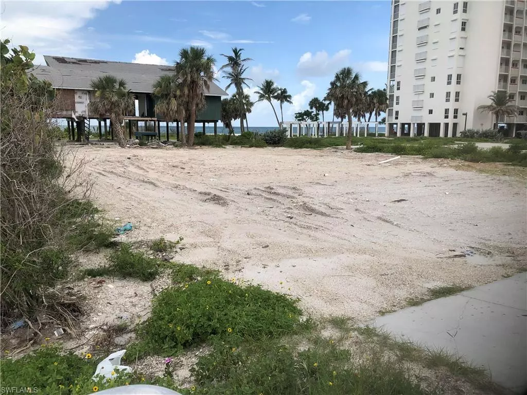 Fort Myers Beach, FL 33931,7950 Estero BLVD