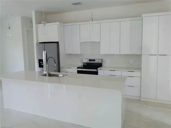 Lehigh Acres, FL 33972,814 5th AVE