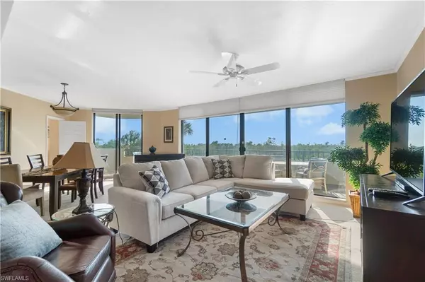 Naples, FL 34108,6001 Pelican Bay BLVD #202