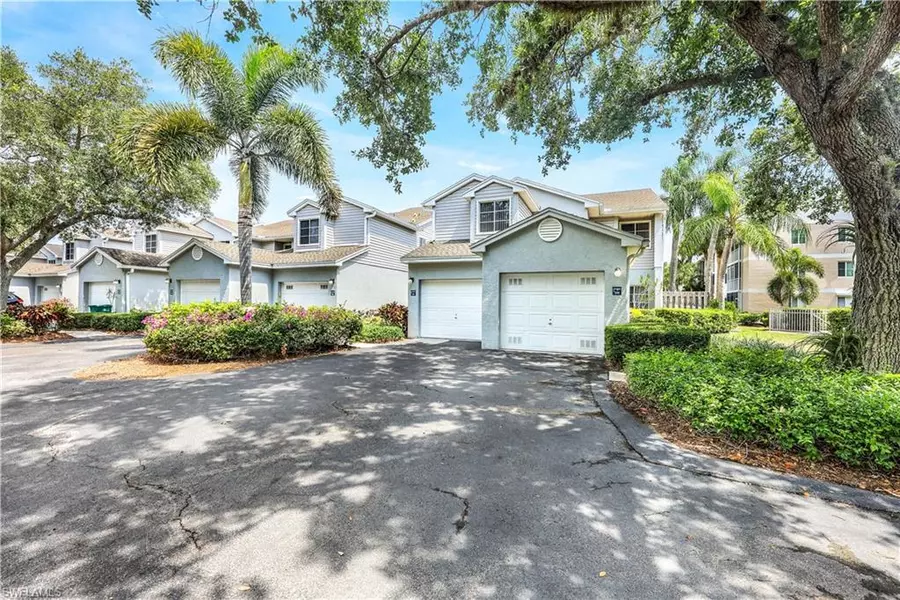 2861 Citrus Lake DR #L201, Naples, FL 34109