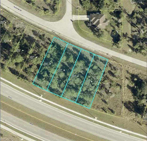 2540, 2542, 2544, 2546 Meadow RD, Lehigh Acres, FL 33974