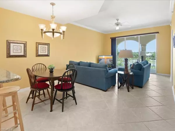 Marco Island, FL 34145,886 Park AVE #403