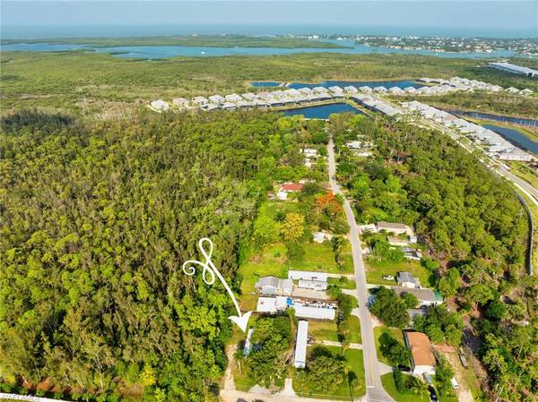 10046 Bayshore DR,  Naples,  FL 34112