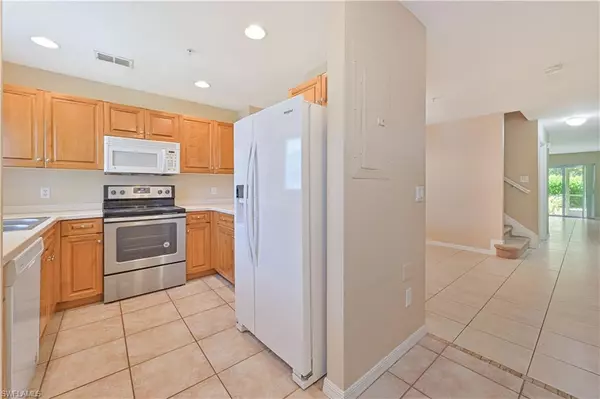 Fort Myers, FL 33913,9430 Ivy Brook RUN #407