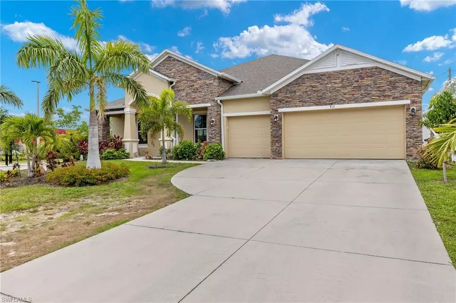 713 SW 24th ST, Cape Coral, FL 33991