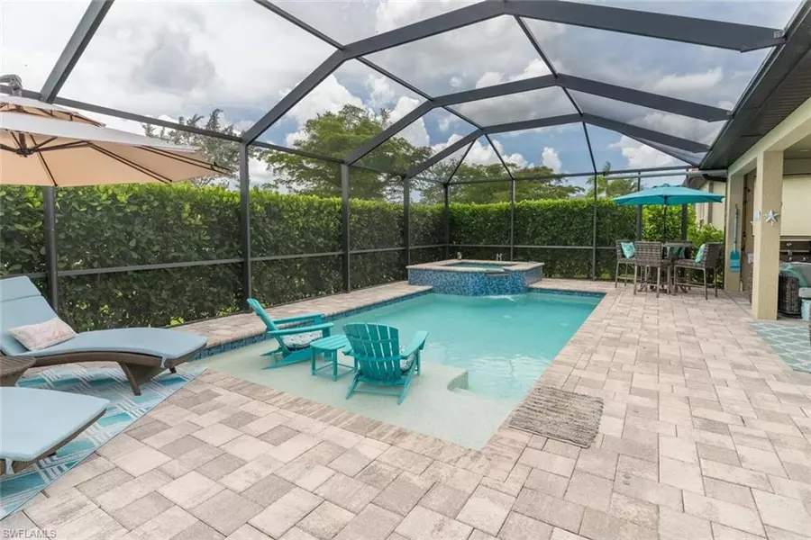 16366 BARCLAY CT, Naples, FL 34110