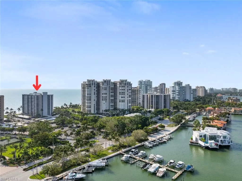 Naples, FL 34103,4005 Gulf Shore BLVD N #904