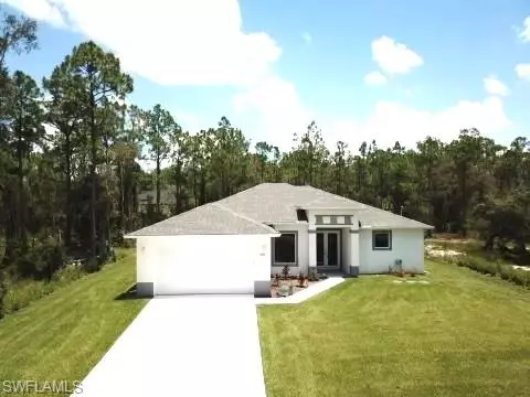 440 Burrstone DR, Lehigh Acres, FL 33974