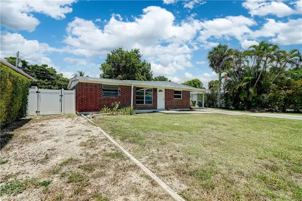 Naples, FL 34104,1897 Harbor LN