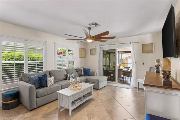 Naples, FL 34108,754 98th AVE N