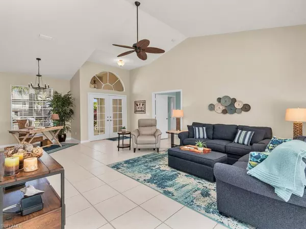 Marco Island, FL 34145,533 Bradford CT