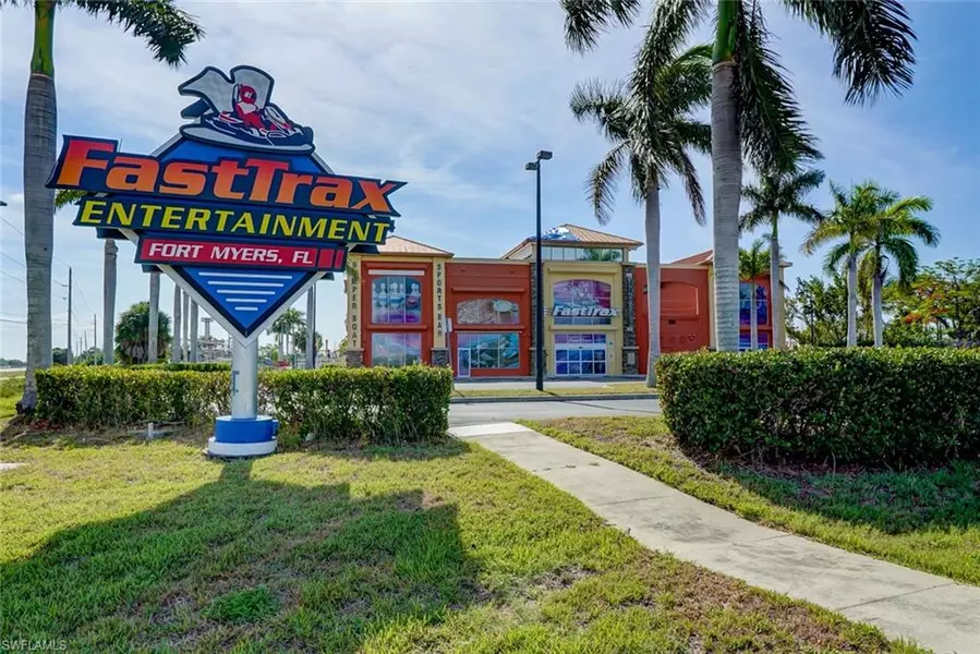 17455 Summerlin RD, Fort Myers, FL 33908