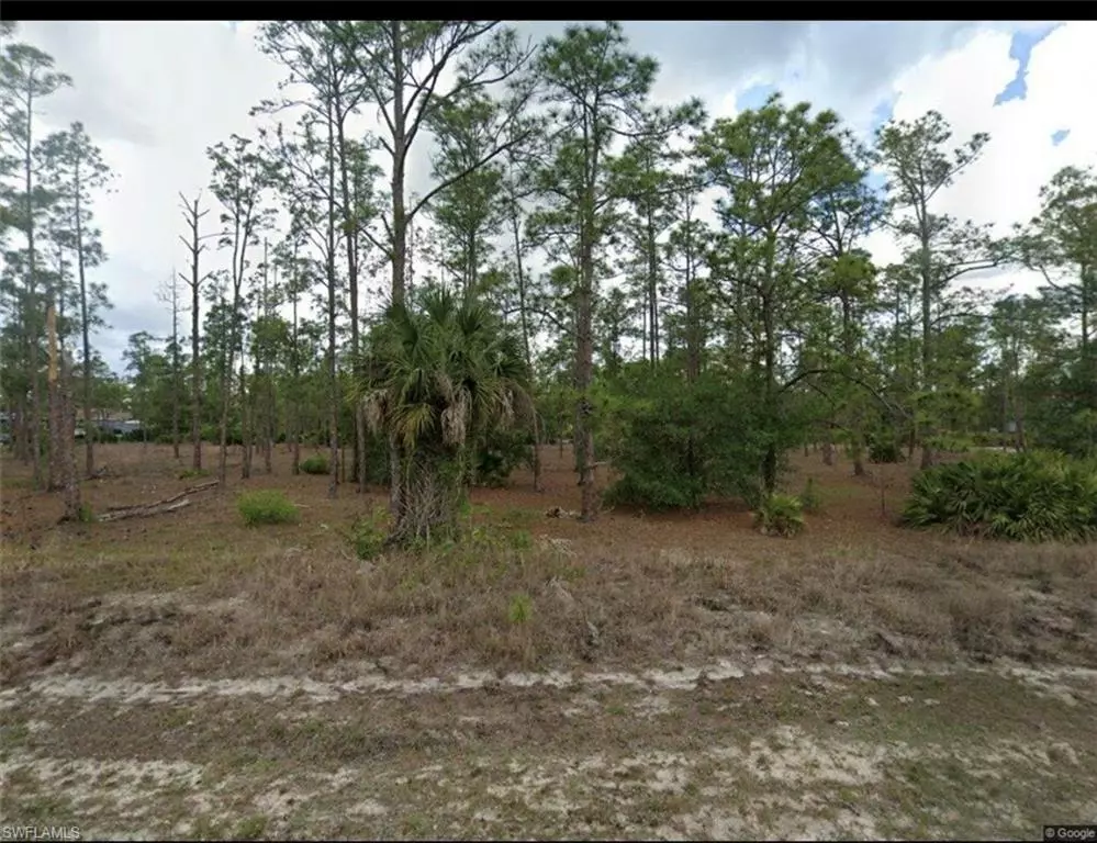 Lehigh Acres, FL 33972,913 Johns AVE