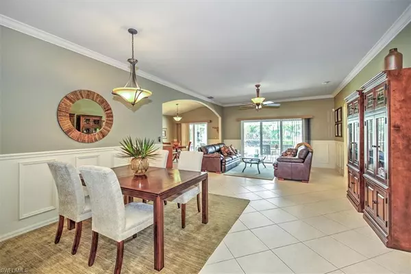 Naples, FL 34104,7513 Lourdes CT