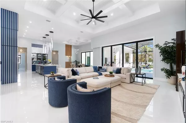 Naples, FL 34108,10 Caribbean RD
