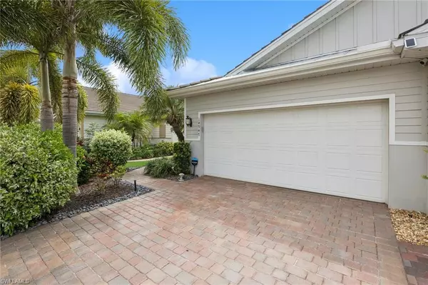 Naples, FL 34114,14947 Edgewater CIR