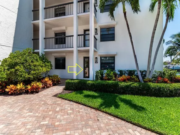 Marco Island, FL 34145,880 Huron CT #108