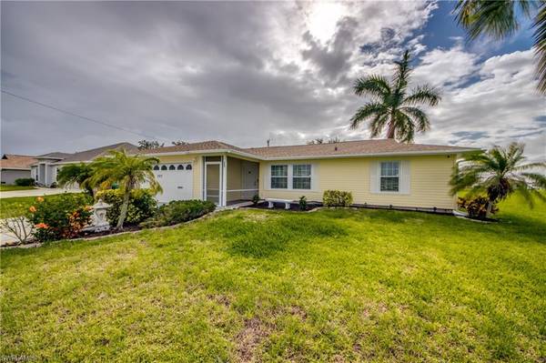 207 NW 25th PL, Cape Coral, FL 33993