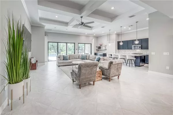 Naples, FL 34120,9246 Plover DR