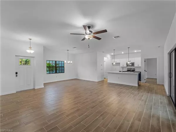 Lehigh Acres, FL 33974,1131 Augusta ST E