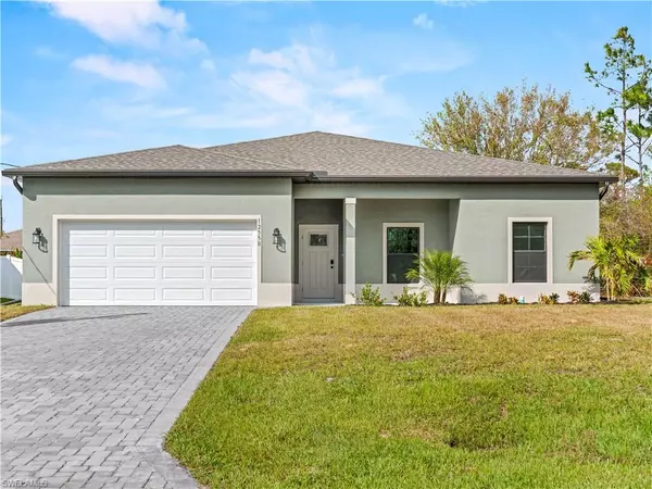 1129 Augusta ST E, Lehigh Acres, FL 33974