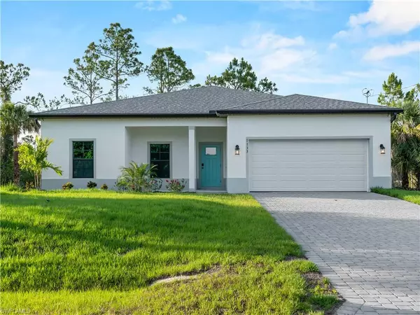 1133 Augusta ST E, Lehigh Acres, FL 33974