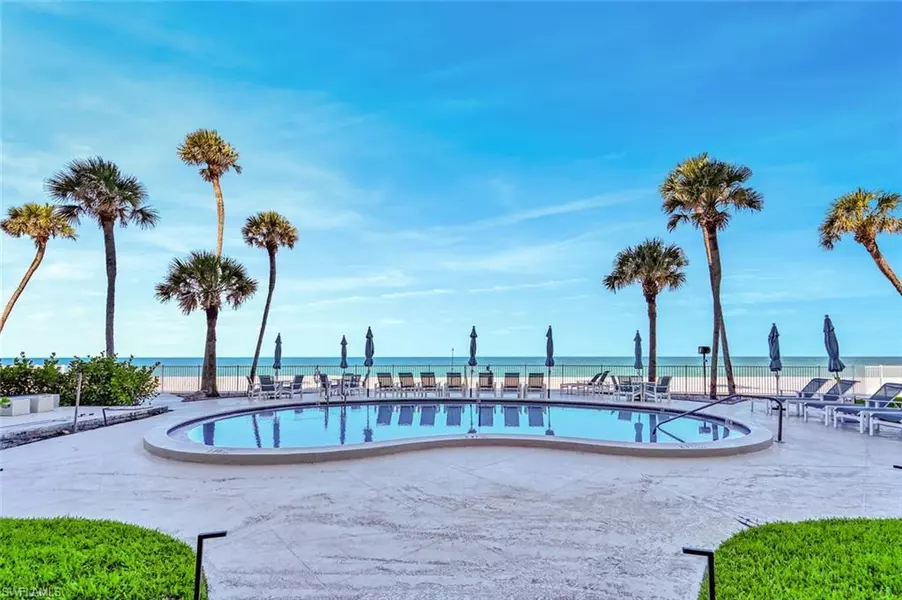 2885 Gulf Shore BLVD N #404, Naples, FL 34103