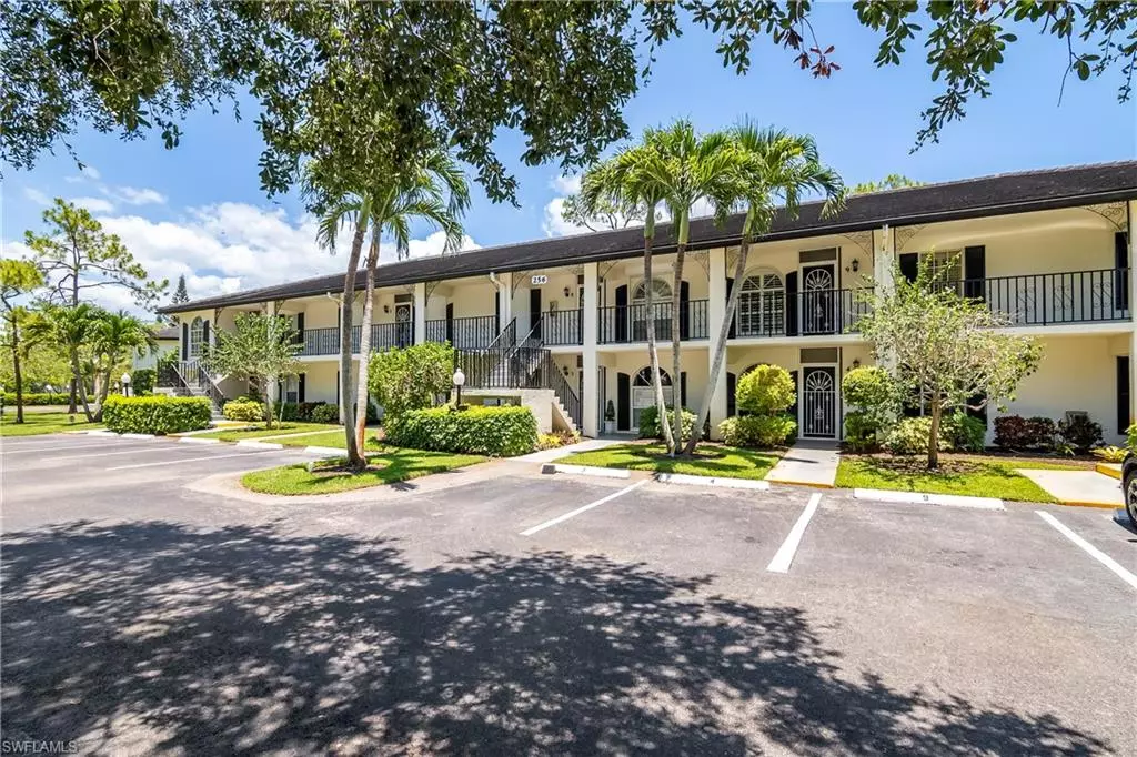 Naples, FL 34113,256 Deerwood CIR #4