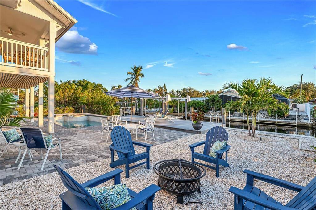 Naples, FL 34112,2736 Gulfview DR