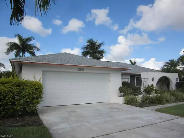 Fort Myers, FL 33919,5686 Montilla DR