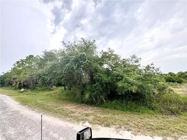 Lehigh Acres, FL 33972,634 Jackie CT