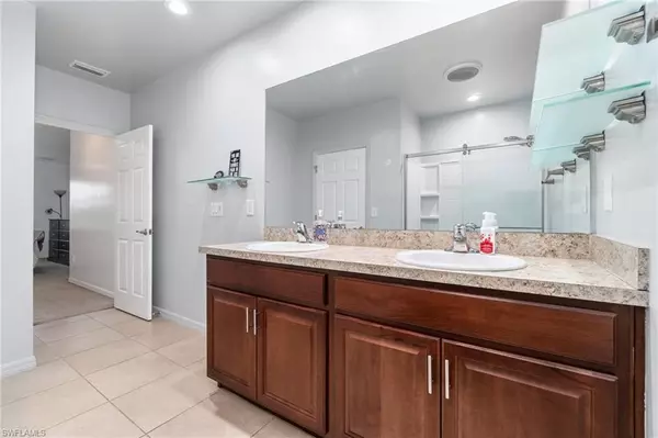 Cape Coral, FL 33914,602 SW 25th ST