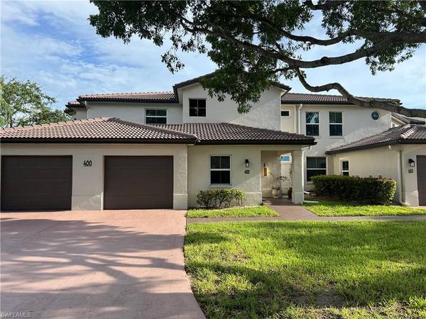 400 Diamond CIR #402,  Naples,  FL 34110