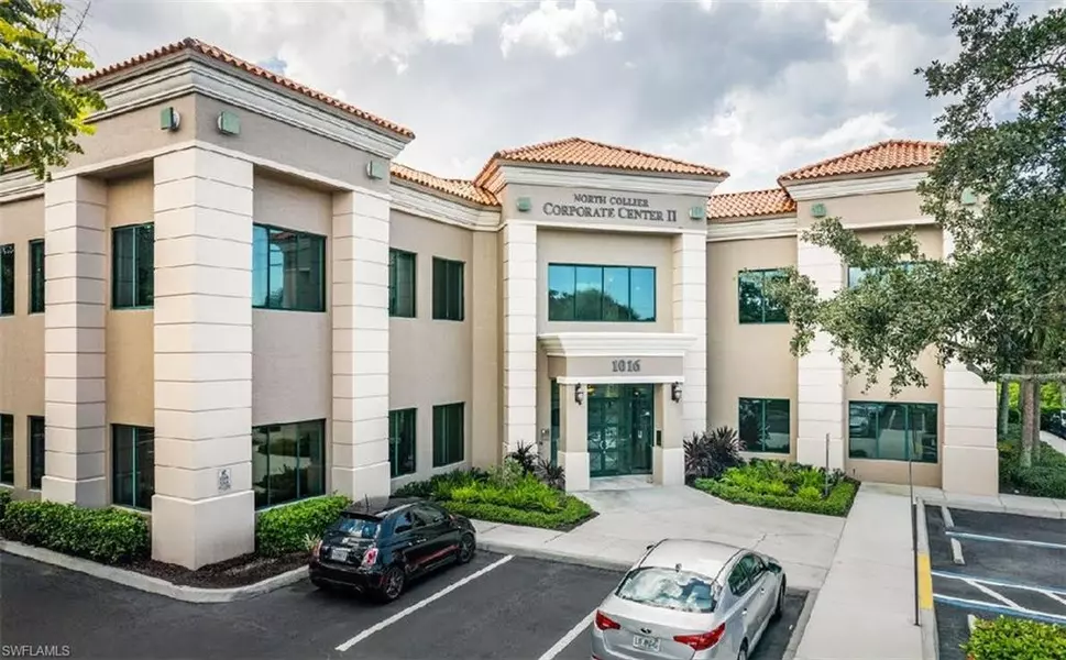 1016 Collier Center WAY, Naples, FL 34110