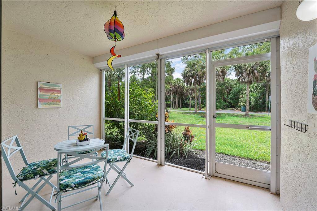 Naples, FL 34104,621 Squire CIR #102