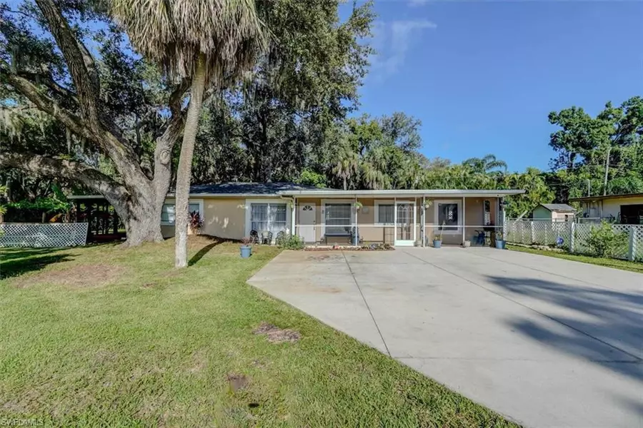 1119 Travis AVE, North Fort Myers, FL 33903