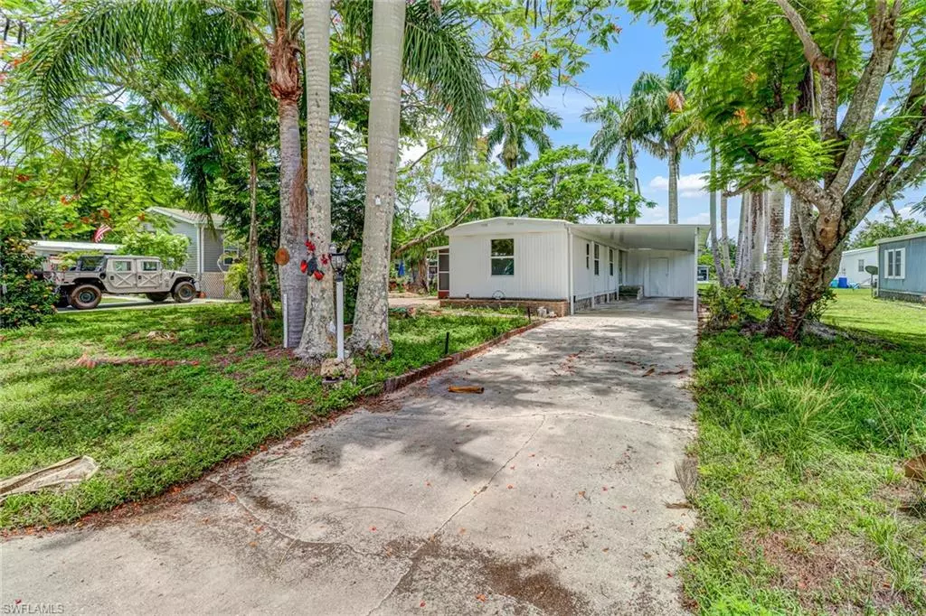 Naples, FL 34114,120 Grassy Key LN #38