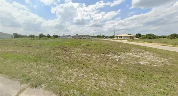 Monday ST, Labelle, FL 33935