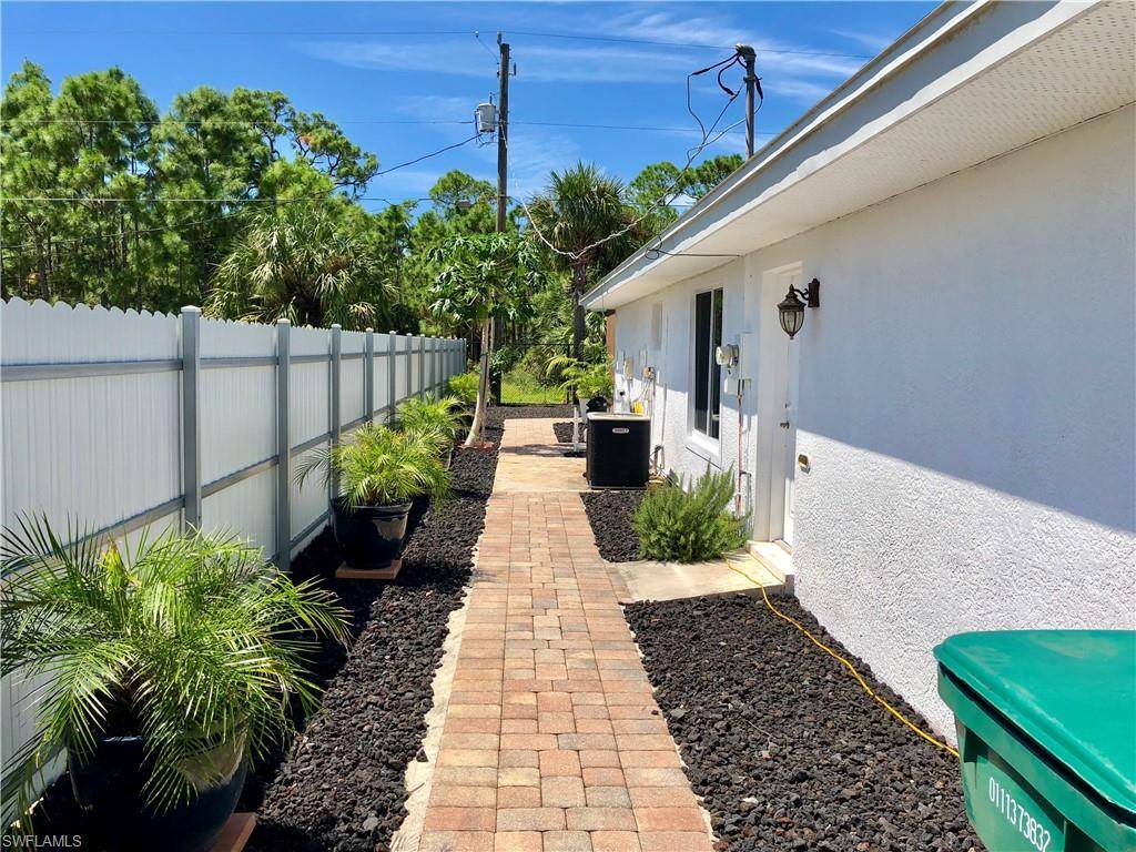 Naples, FL 34110,283 Cypress WAY W