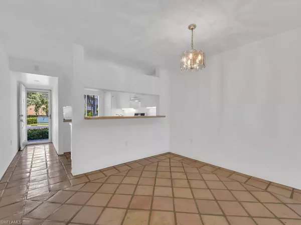 Naples, FL 34112,3071 Sandpiper Bay CIR #L104