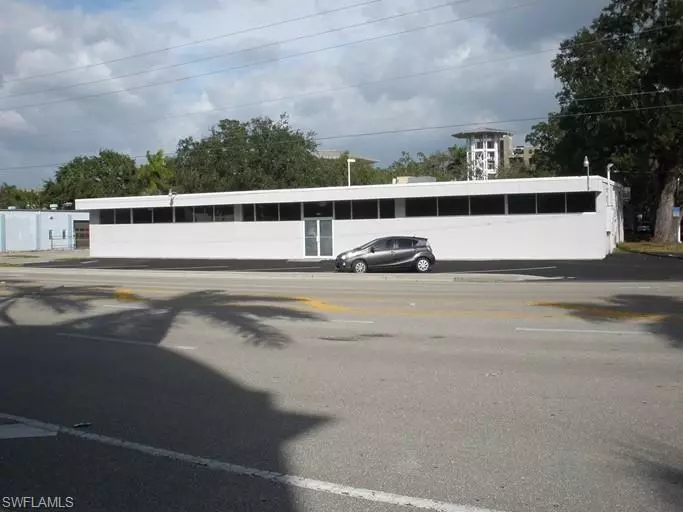 2205 Broadway, Fort Myers, FL 33901